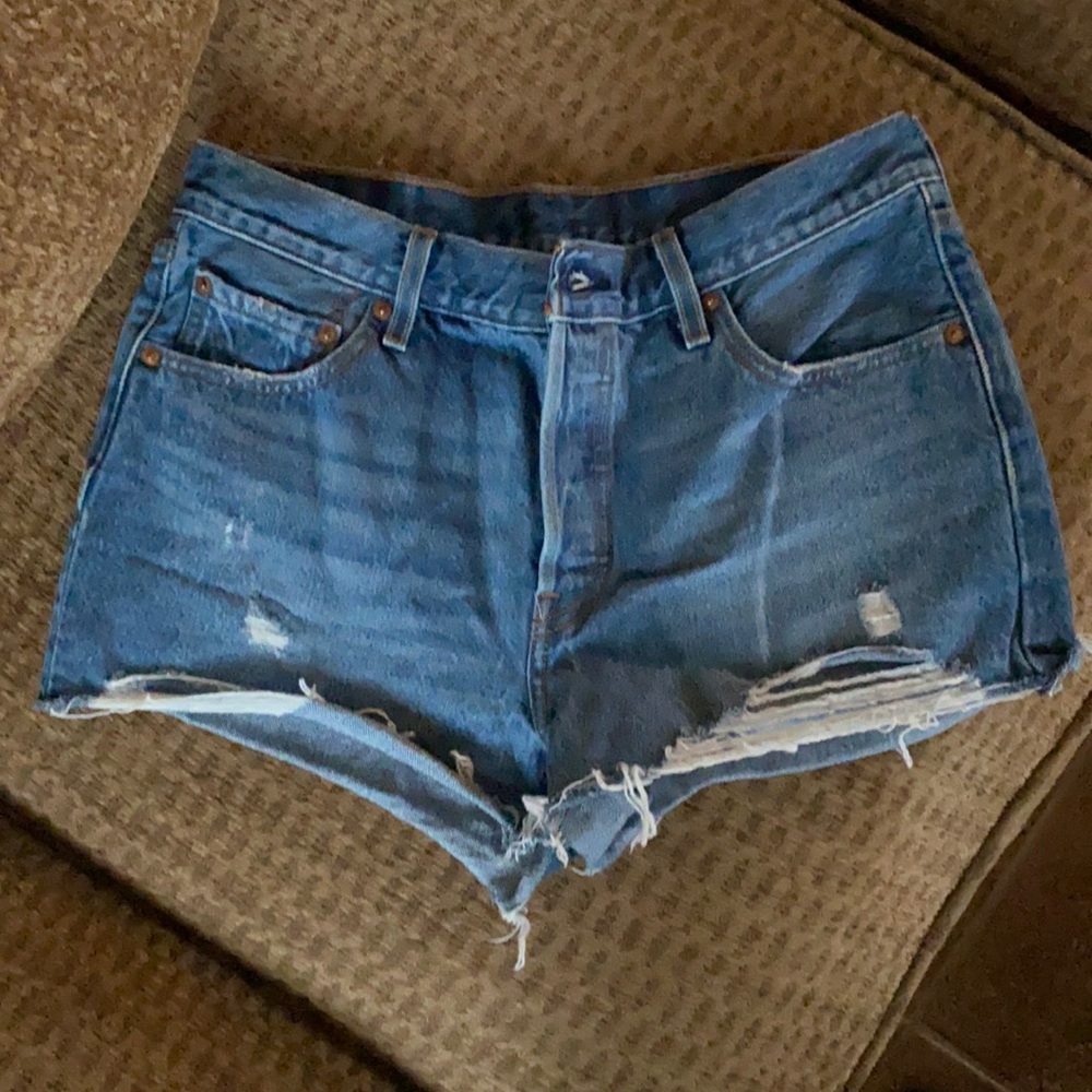 Levi 501 cut off Shorts 29